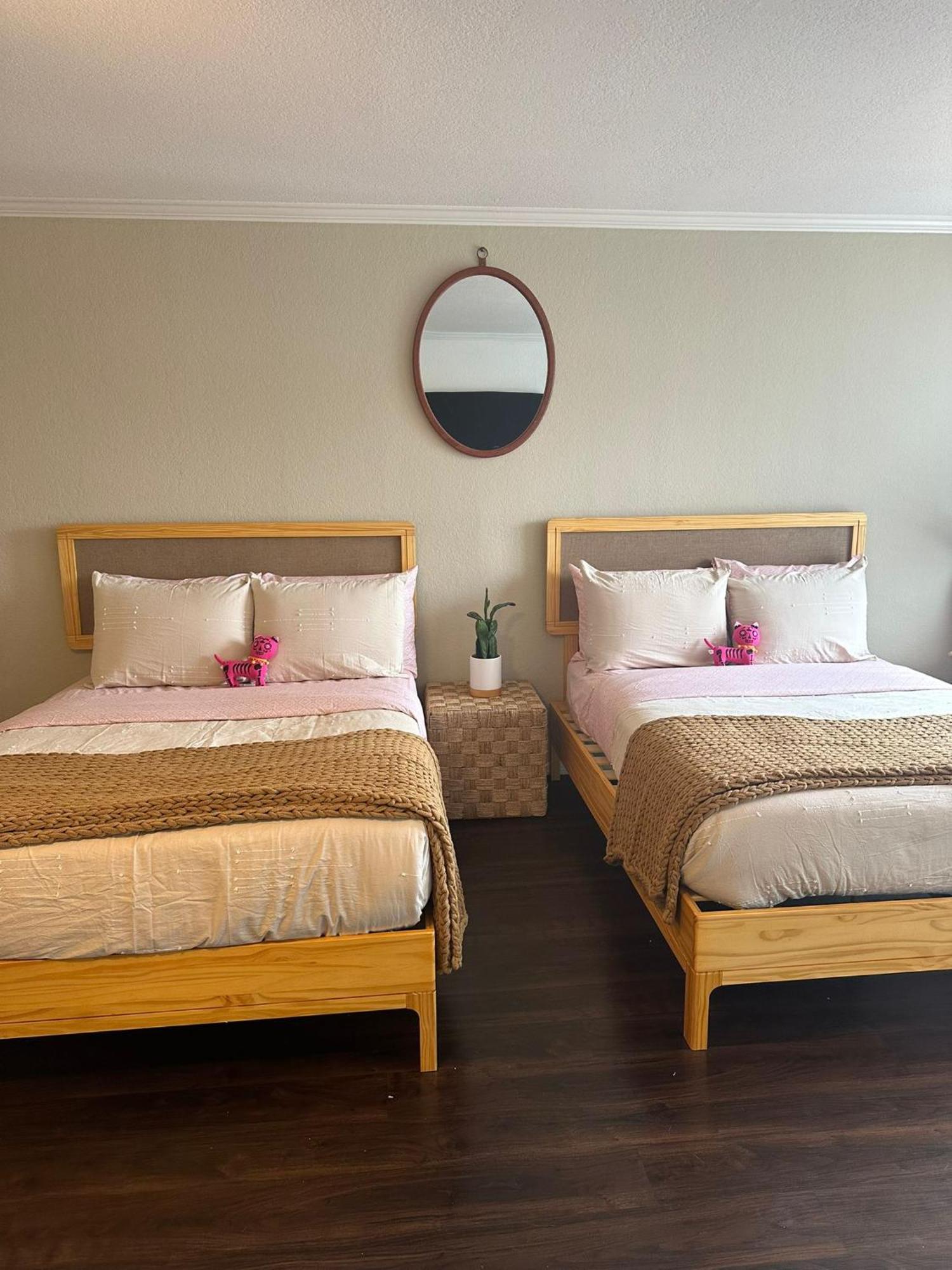 Loft Apartments At Hollywood Free Parking Close To Studios Universal Los Angeles Exterior foto
